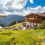 Berggasthof Hochzeigerhaus 제르젠스