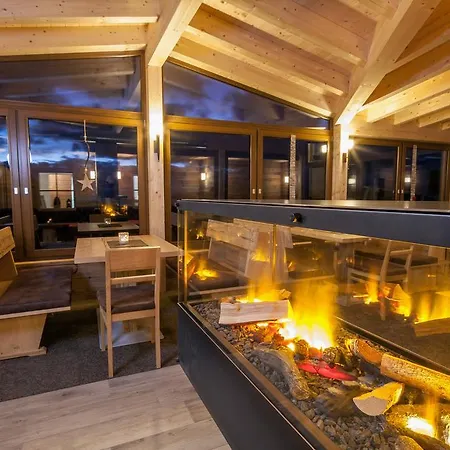 Berggasthof Hochzeigerhaus 2*