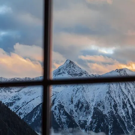 Berggasthof Hochzeigerhaus 2* Jerzens