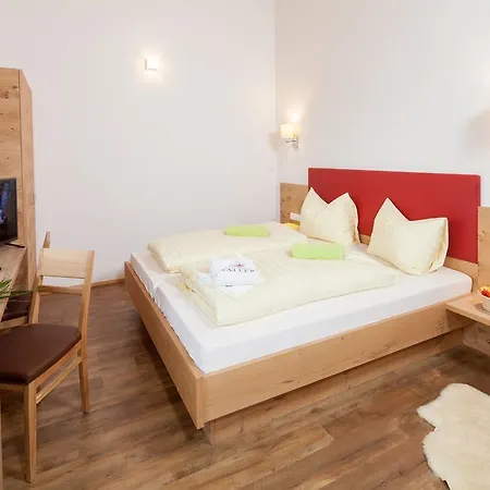 Otel Berggasthof Hochzeigerhaus