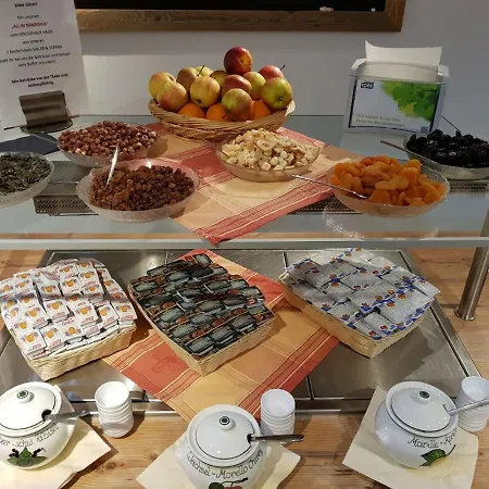 Berggasthof Hochzeigerhaus Jerzens