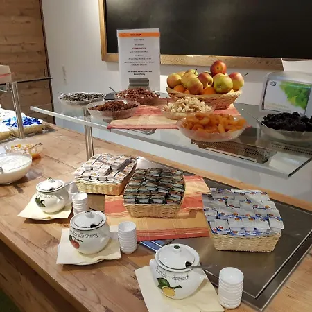 Berggasthof Hochzeigerhaus Jerzens