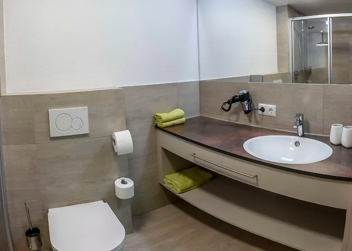 Berggasthof Hochzeigerhaus 2*