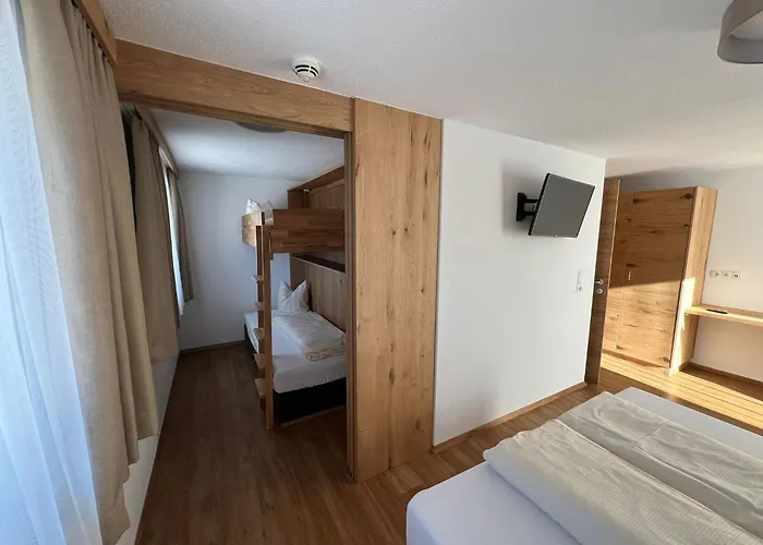 Berggasthof Hochzeigerhaus Hotel