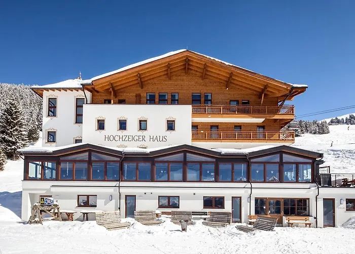 Hotel Berggasthof Hochzeigerhaus 2*