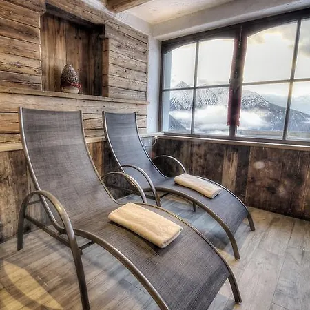 Berggasthof Hochzeigerhaus 2* イェルツェンス