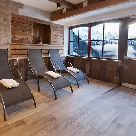ホテル Berggasthof Hochzeigerhaus イェルツェンス